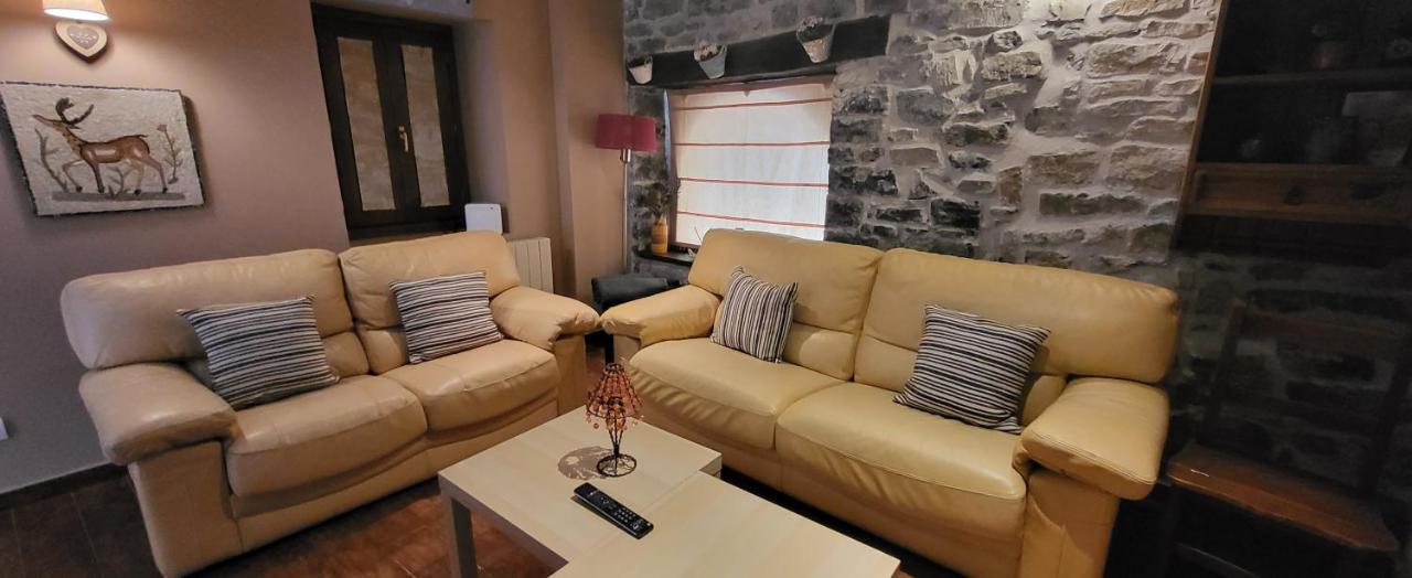 Villa Casa Robelca à Biescas  Extérieur photo